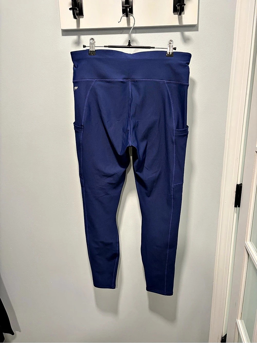 Fabletics Women's Blue Athletic Leggings